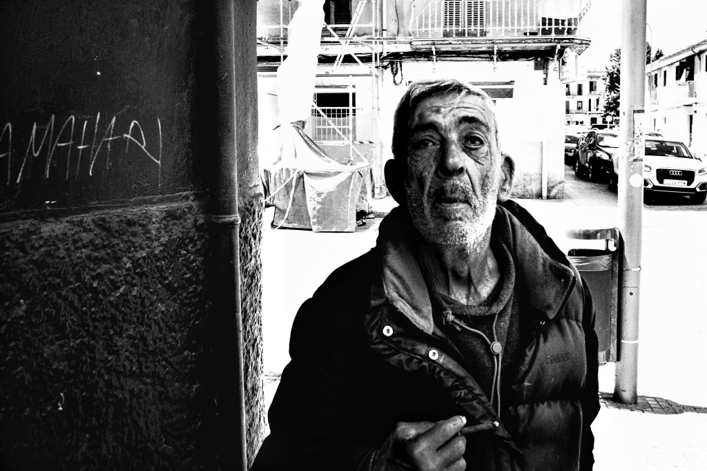 Primer va aparèixer la&nbsp;cara